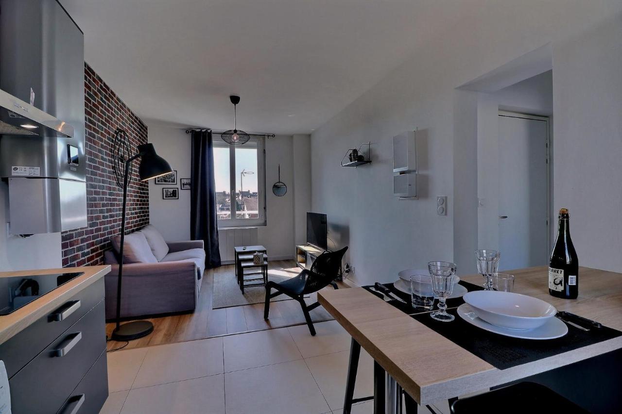 Appartement Logisy En Centre-Ville De Vitre I Logisy L'Indu Vitré Eksteriør bilde